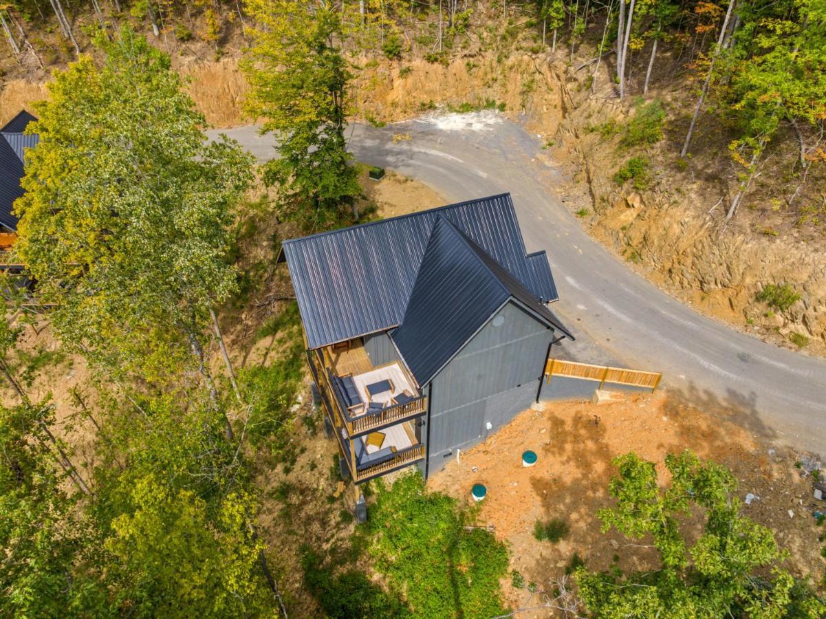Cozy Cove Retreat W Lake View Hot Tub Firepit Dandridge Exterior photo