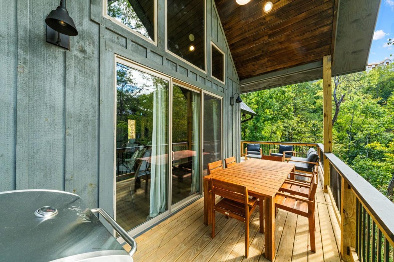 Cozy Cove Retreat W Lake View Hot Tub Firepit Dandridge Exterior photo